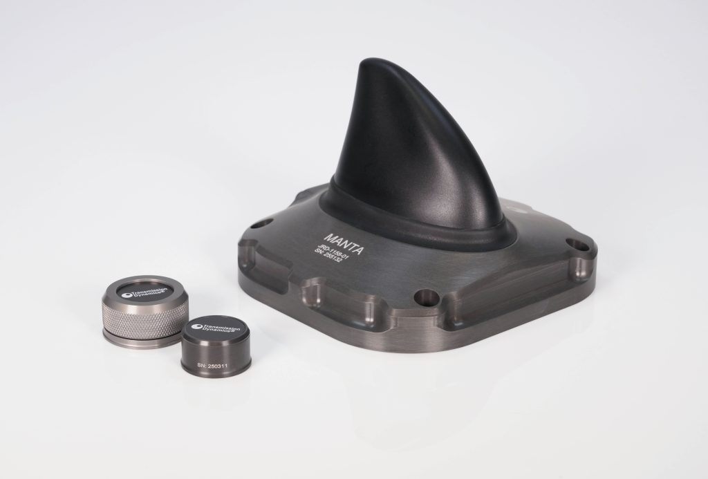 2 Smart Oil Plugs with a Manta Gateway Transceiver